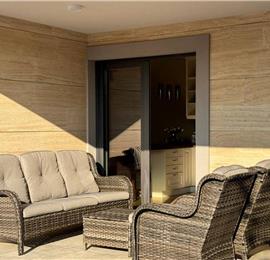 2 bedroom villa with heated pool & tennis court near Zadar, sleeps 4